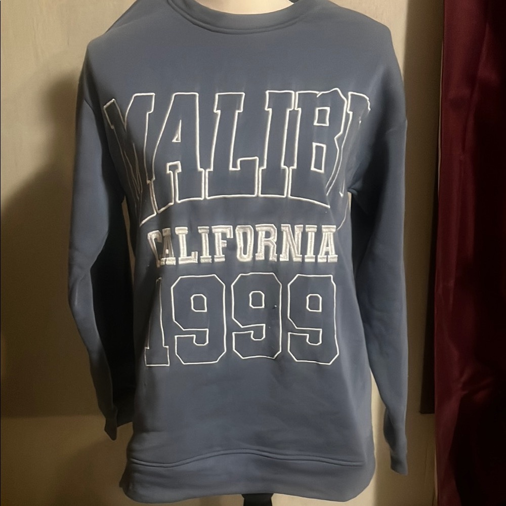 Rue21 Blue Sweatshirt Malibu Graphic